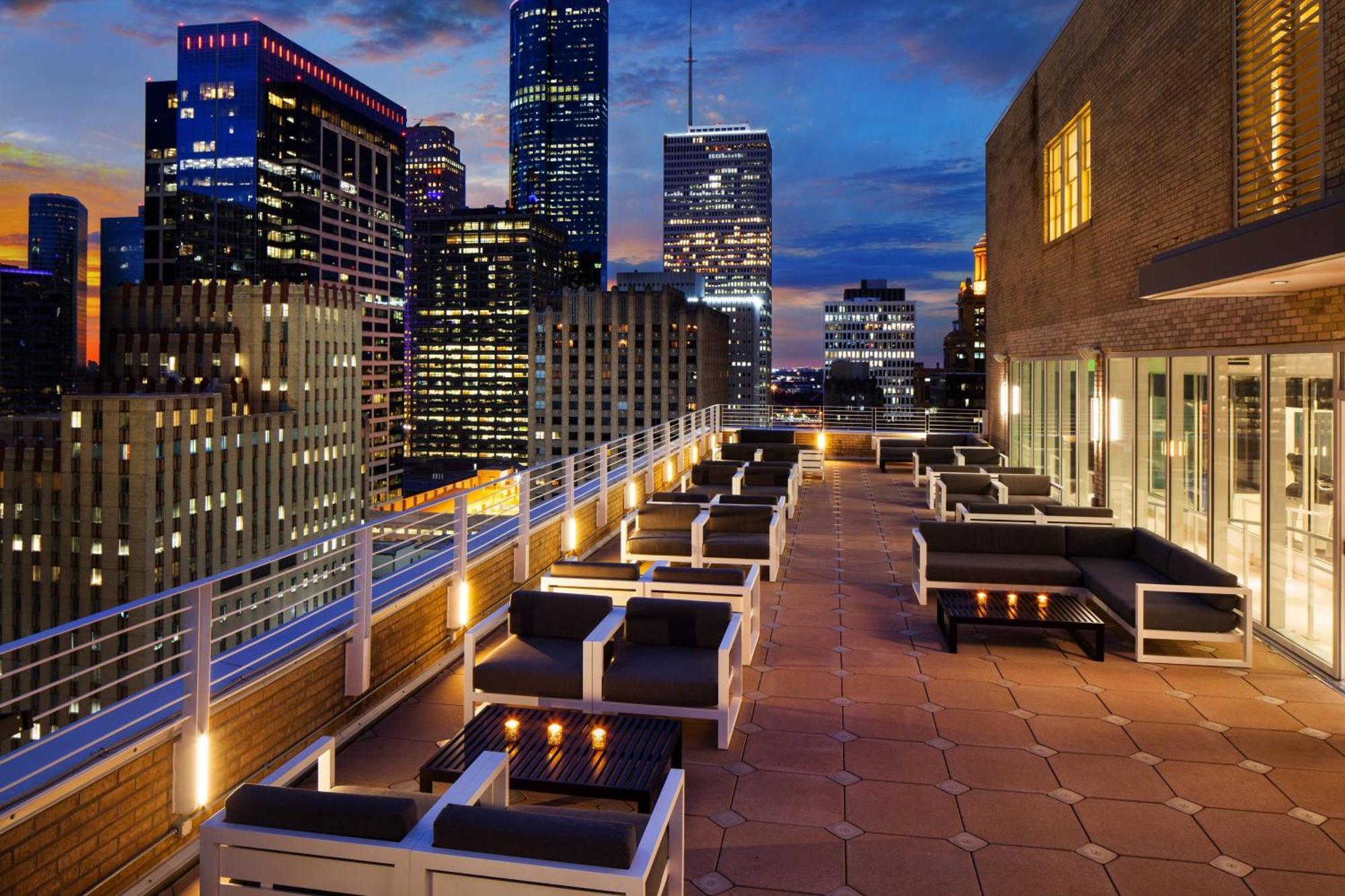 Le Meridien Houston Downtown Exterior photo